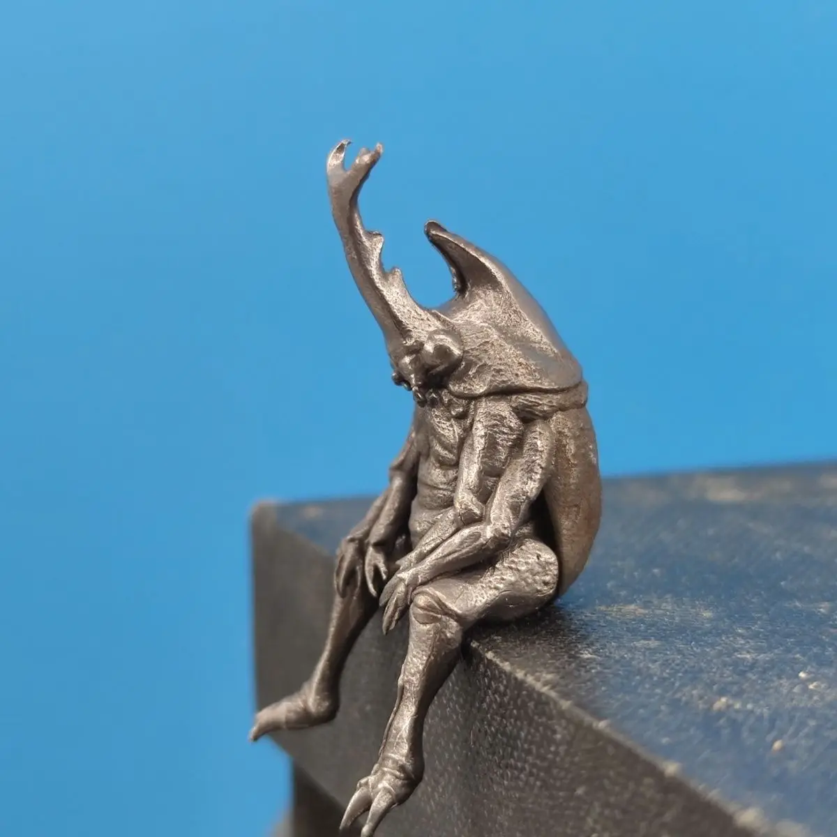 Handmade Copper Rhinoceros Beetle Model Miniature Insect Figurine for Desk Car Decor