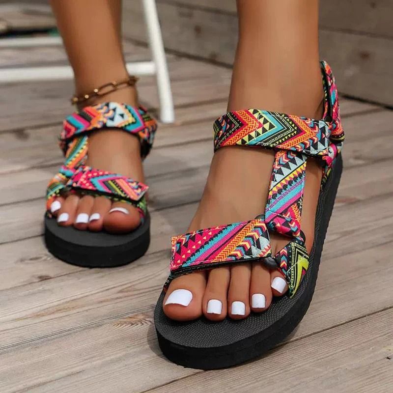 Women's Flat Hemp Rope Sandals for Summer Beach and Casual Wear