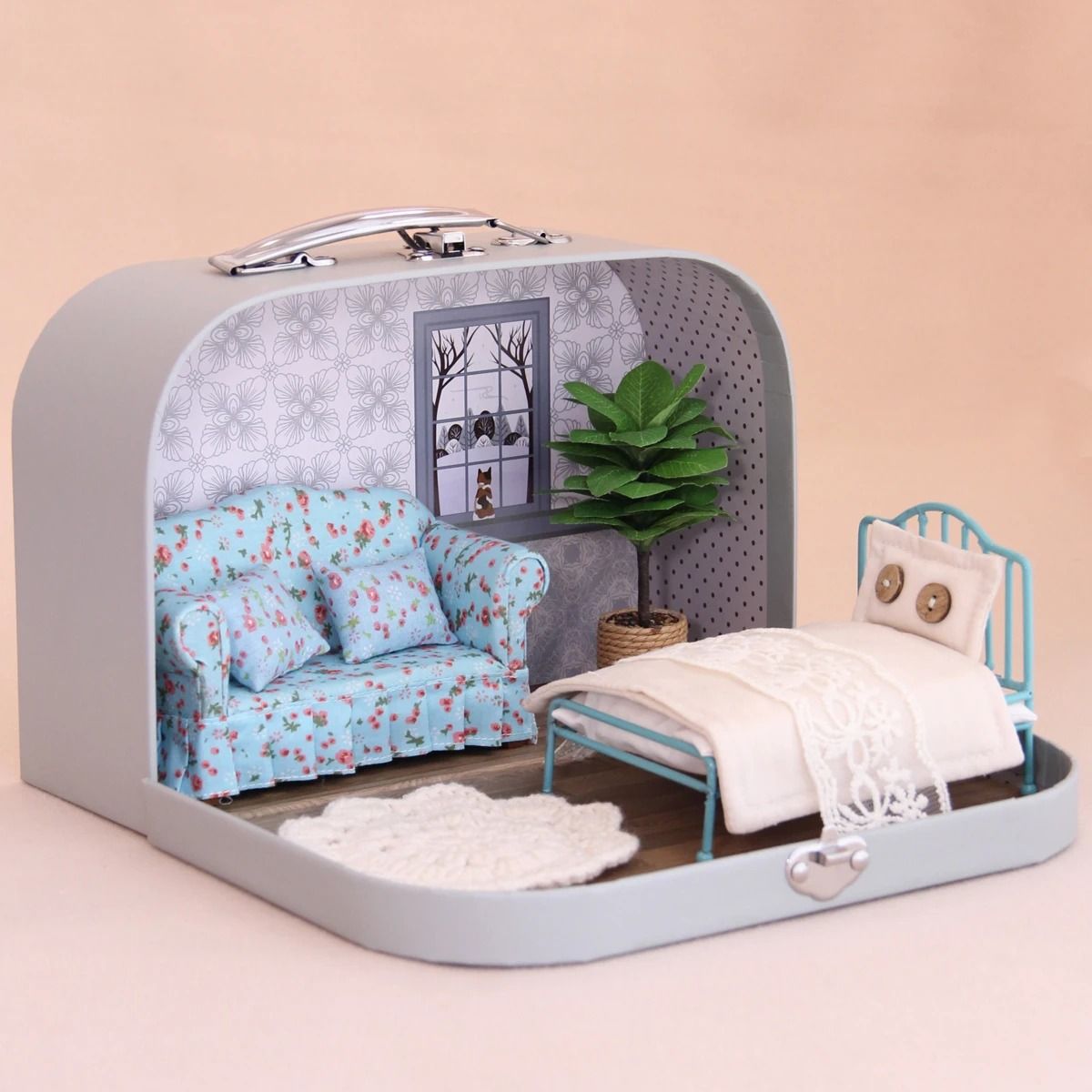 Artisan Miniature Furniture Gift Box | 5-Piece Simulated Home Set | Professional Collectors Edition Dollhouse Furnishing