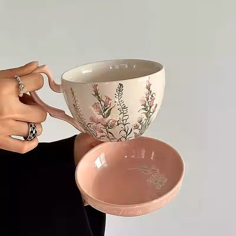 Large Ceramic Breakfast Mug with Lid and Saucer, Retro Style