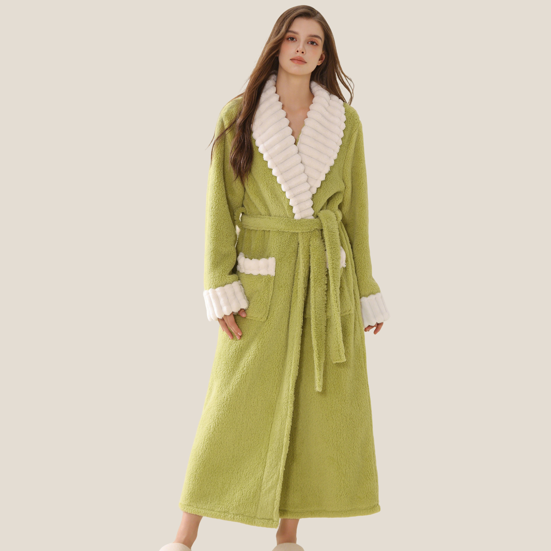 Winter Women's Long Sleeve Flannel Nightgown, Thickened Warm Coral Fleece Nightdress with Pockets, Loose Fit Sleepwear