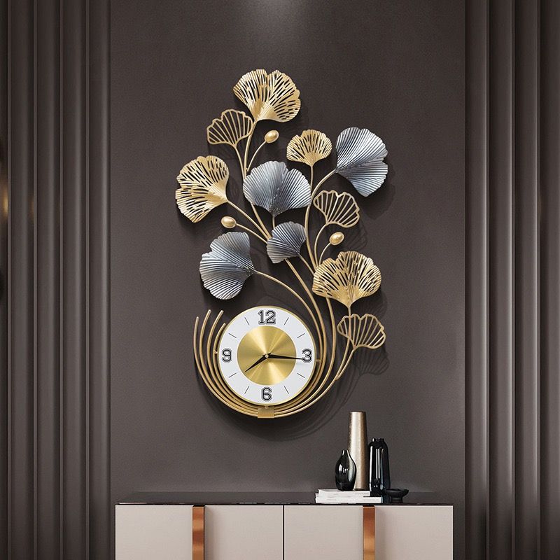30.7in Ginkgo Biloba Metal Wall Clock – Elegant Silent Leaf Art Decor