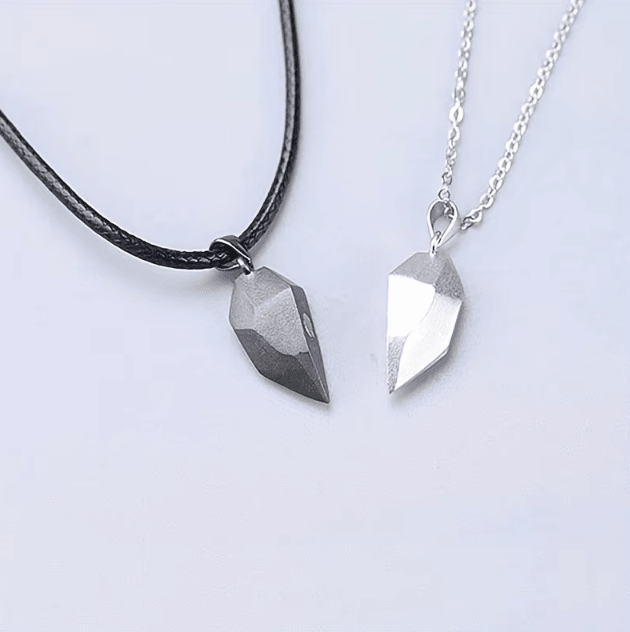 HeartbeatUnion Magnetic Couple Pendant Necklace – Electrocardiogram Heart Jewelry Set for Valentines & Romantic Gifts