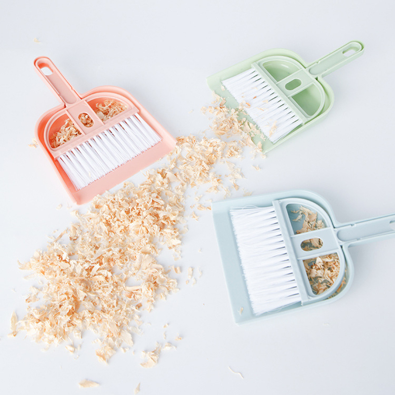 Compact Pet Cleaning Kit Rabbit Pooper Scooper & Guinea Pig Broom Set