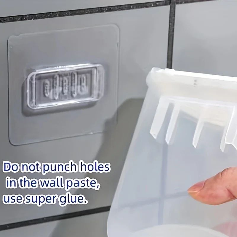 Wall-Mounted Oil Dispenser Bottle – Transparent Liquid Seasoning Container with Controlled Pour