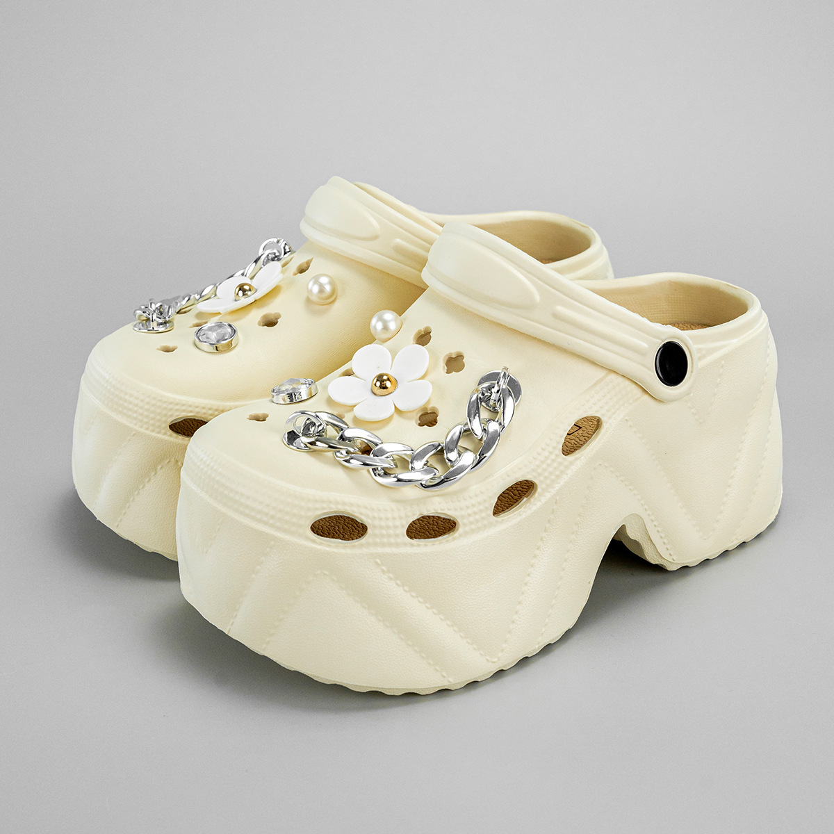 Stylish Women's Slippers with High Platform, Thick Bottom EVA Sandals, Garden Fashion Clogs for Summer Girls