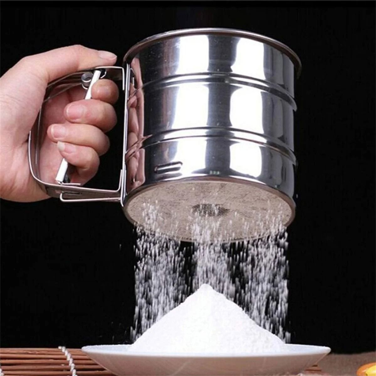 Stainless Steel Handheld Flour Sifter, Fine Mesh Baking Sieve for Effortless Sifting