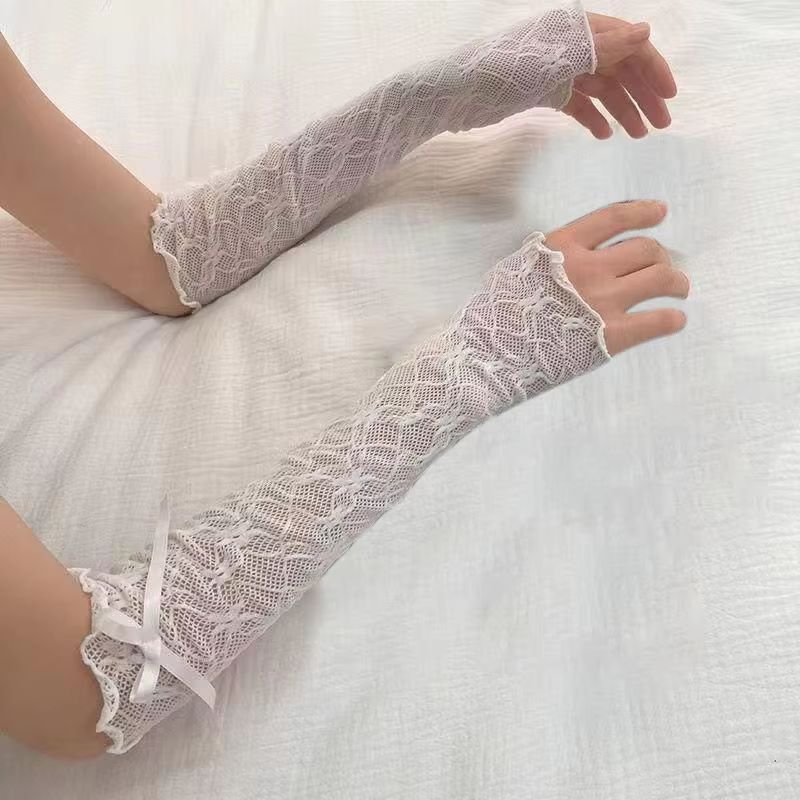 RuffleDream Mesh Lace Y2K Fingerless Gloves – Kawaii Bowknot Wrist Warmers (Black & White)