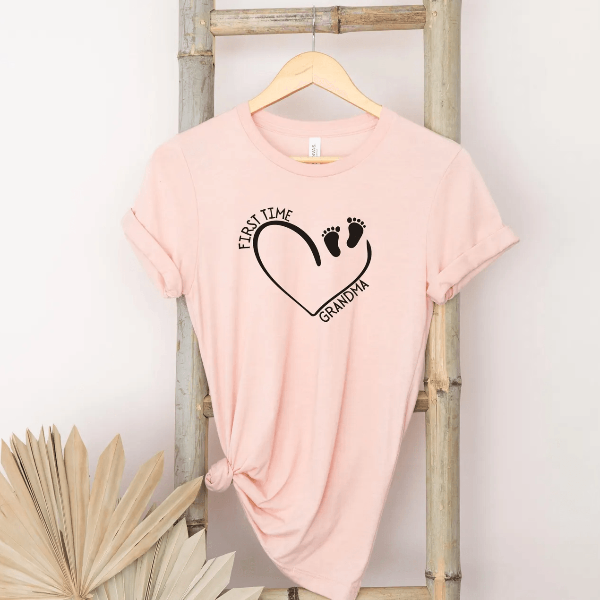 First Time Grandma Shirt New Grandma Baby Announcement Gift Tee