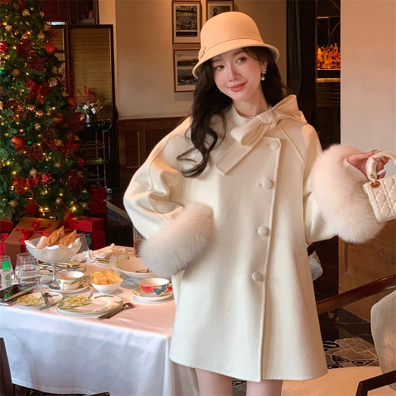 Womens Winter Fashion Outerwear, Double Faced Cashmere Coat with Real Fox Fur, Autumn Winter Gentle Wool Cape