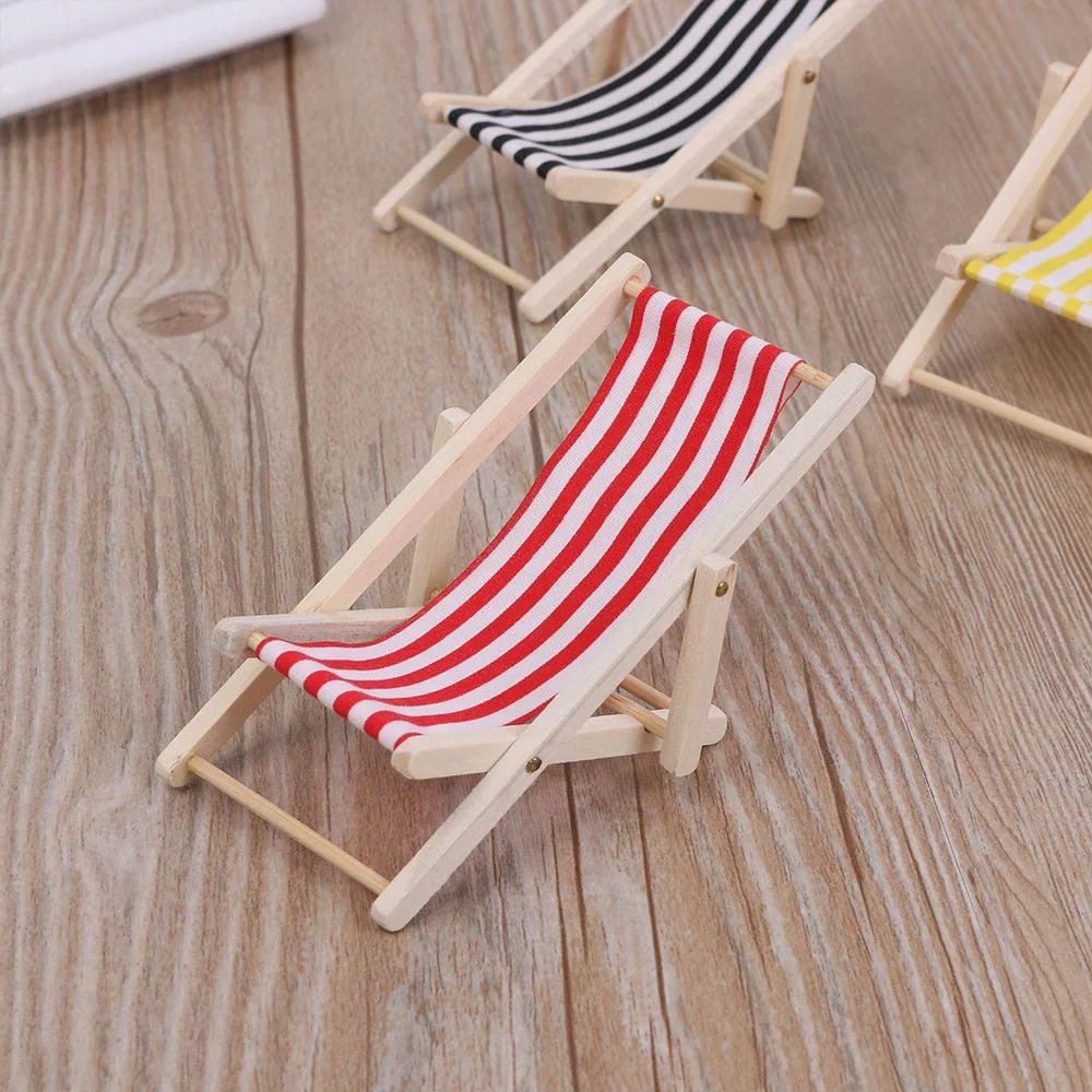 Dollhouse Beach Chair Set with Mini Beach Table, Foldable Wooden Beach Furniture
