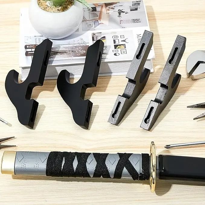 Wall-Mounted Sword & Rifle Rack – Solid Wood Samurai Katana Display – Heavy-Duty Shotgun & Sniper Rifle Holder