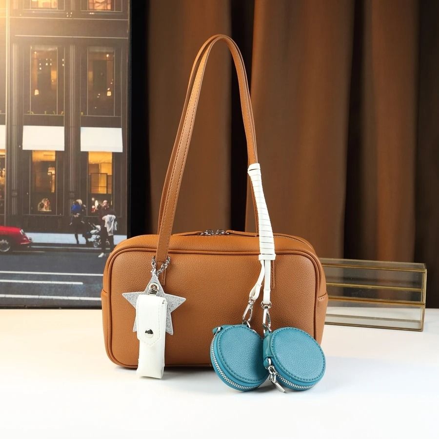 High-Capacity Boston Messenger Handbag
