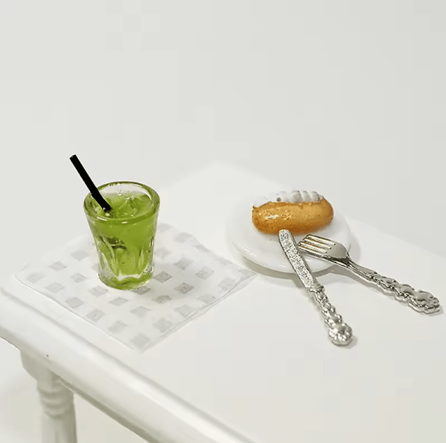 Miniature Dollhouse Cocktail Drinks Set – 1 12 Scale Mini Bar Accessories Decor
