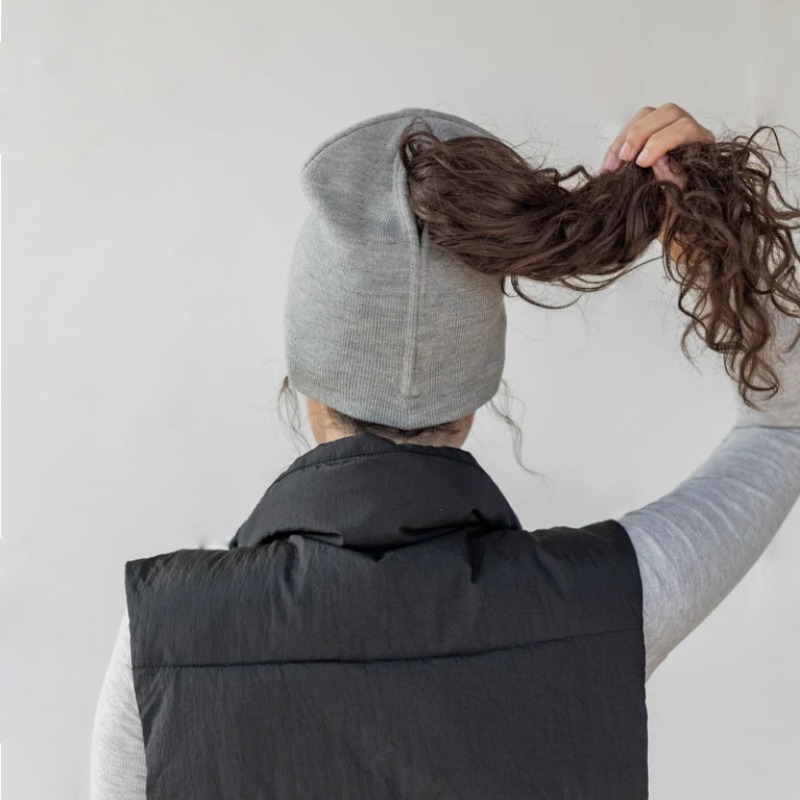 Wool Cap with Magnetic Opening, Automatic Knitted Ponytail Cap for Women