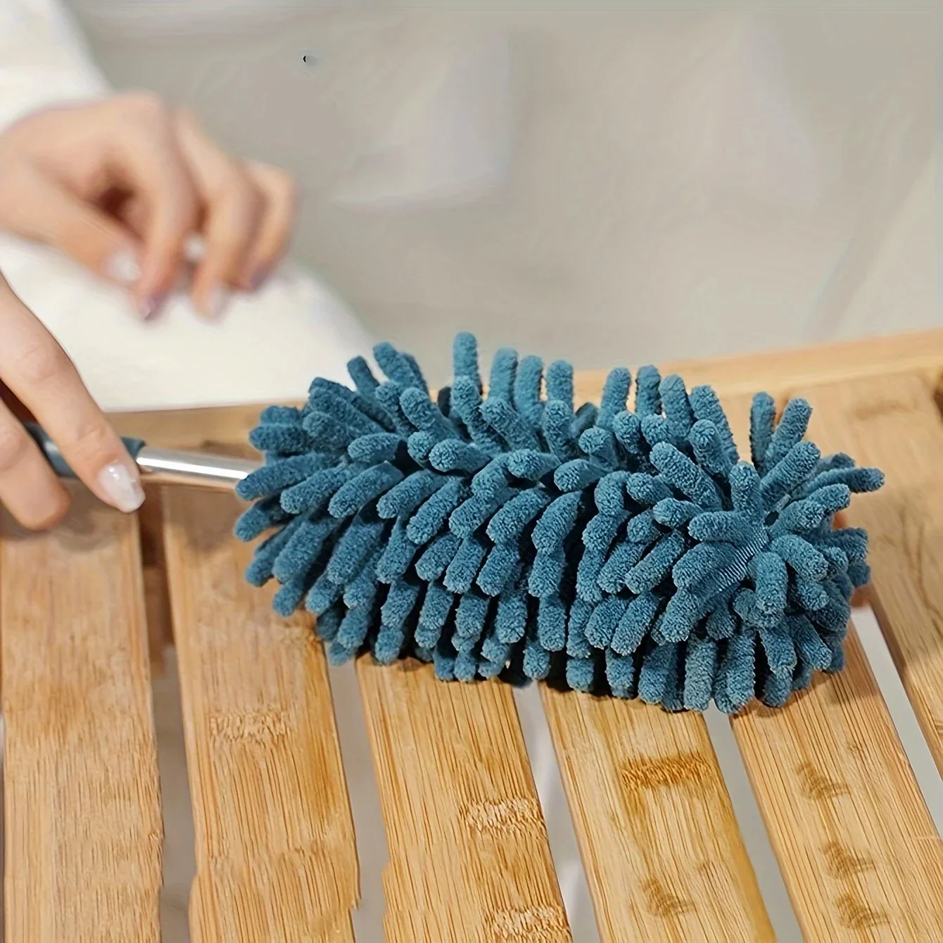 Extendable Handle Mini Telescopic Duster, Soft Chenille, Lint-Free, Efficient Cleaning Tool