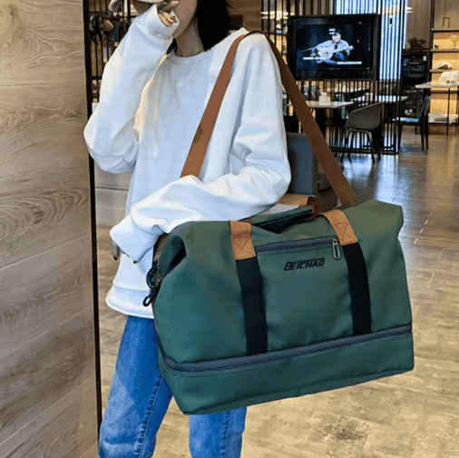 Expandable Travel Duffle Bag – Large Capacity Womens Gym & Overnight Shoulder Bag
