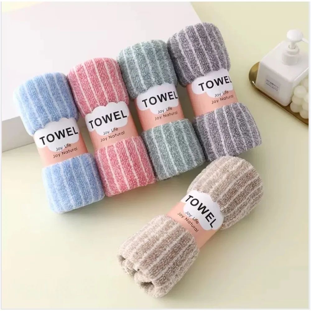 Quick-Dry Striped Bath Towel – Ultra Absorbent Bathroom & Spa Towel for Home, Hotel, and Salon