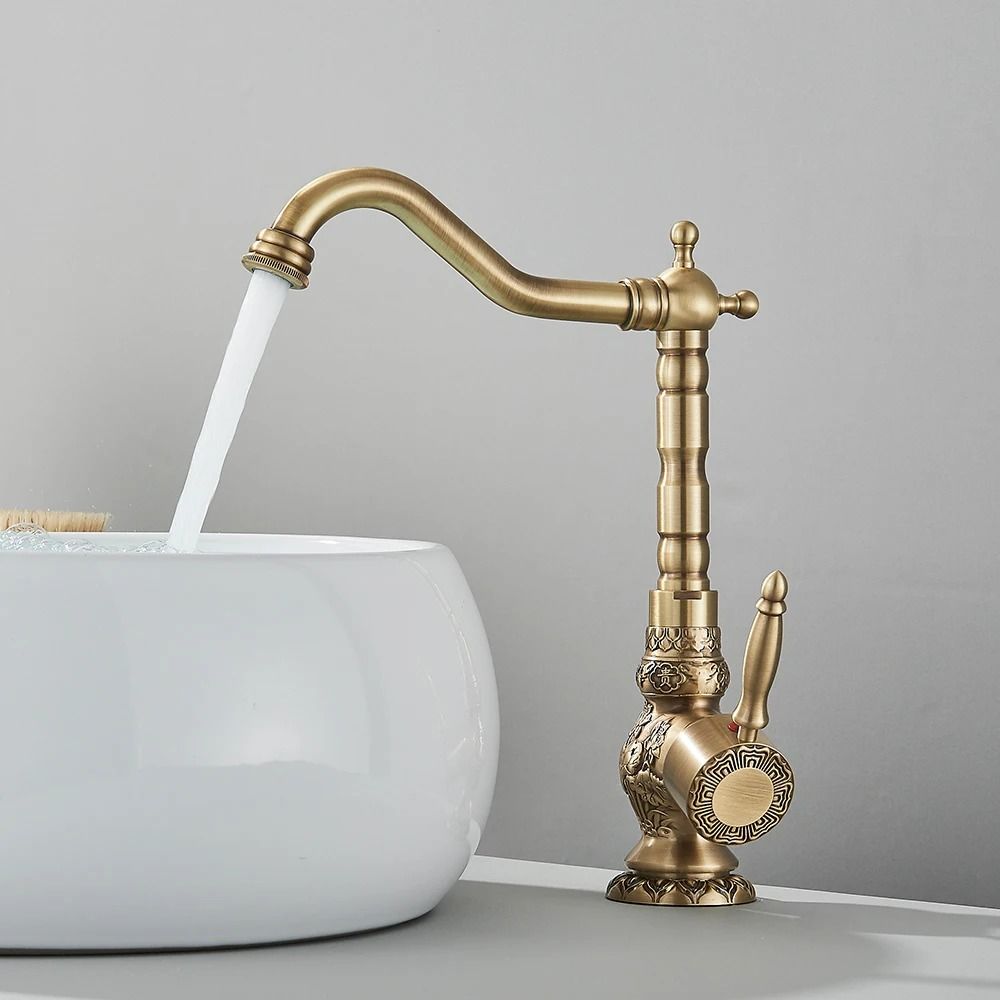 Uythner Retro Brass Antique Bronze Kitchen Sink Faucet