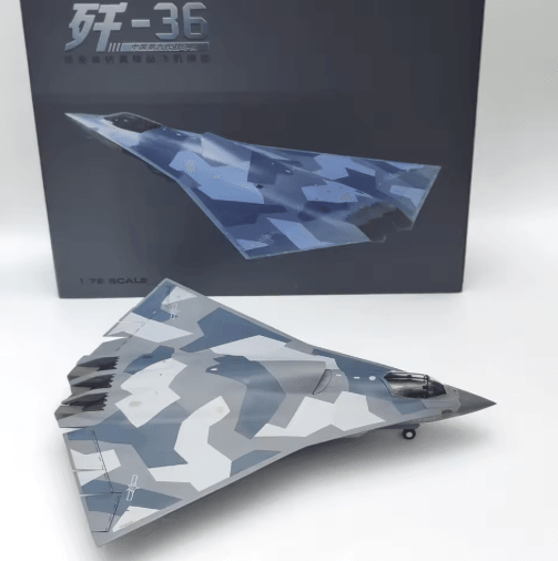 J36 Fighter Jet Model Airplane 1 to 72 Scale Metal Aircraft Display with Base