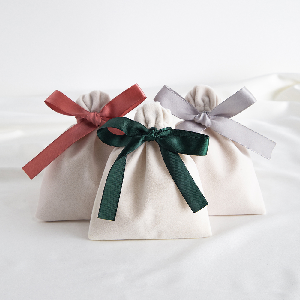 Beige Velvet Bag Jewelry Pouch, Suede Wedding Favors, Gift Packaging for Earrings, Bracelets, Candy