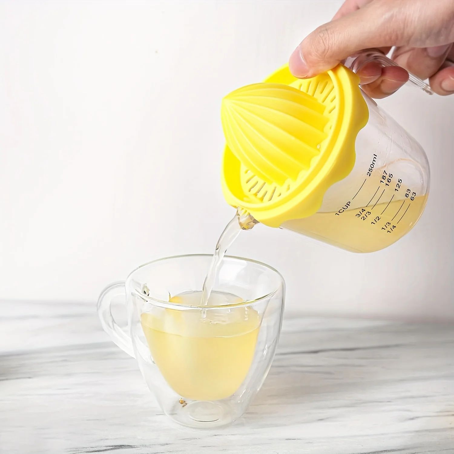 Manual Citrus Hand Squeeze Juicer