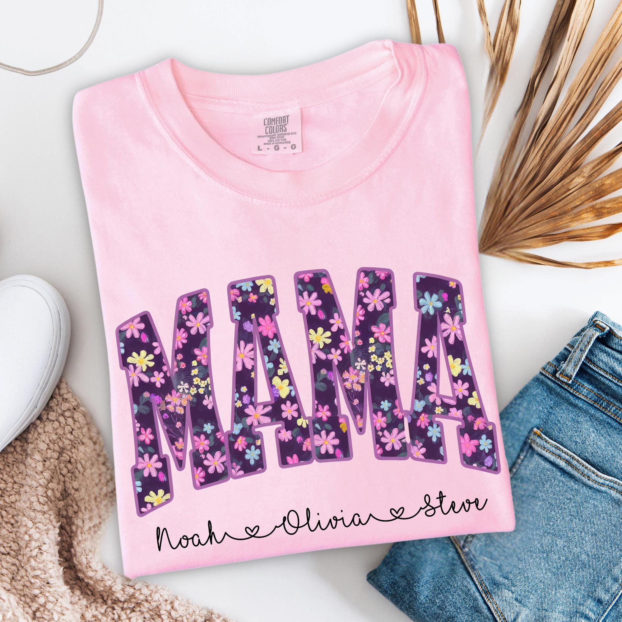 Personalized Mama Floral Print Shirt Custom Mom Name Graphic Tee Cute Everyday T-Shirt