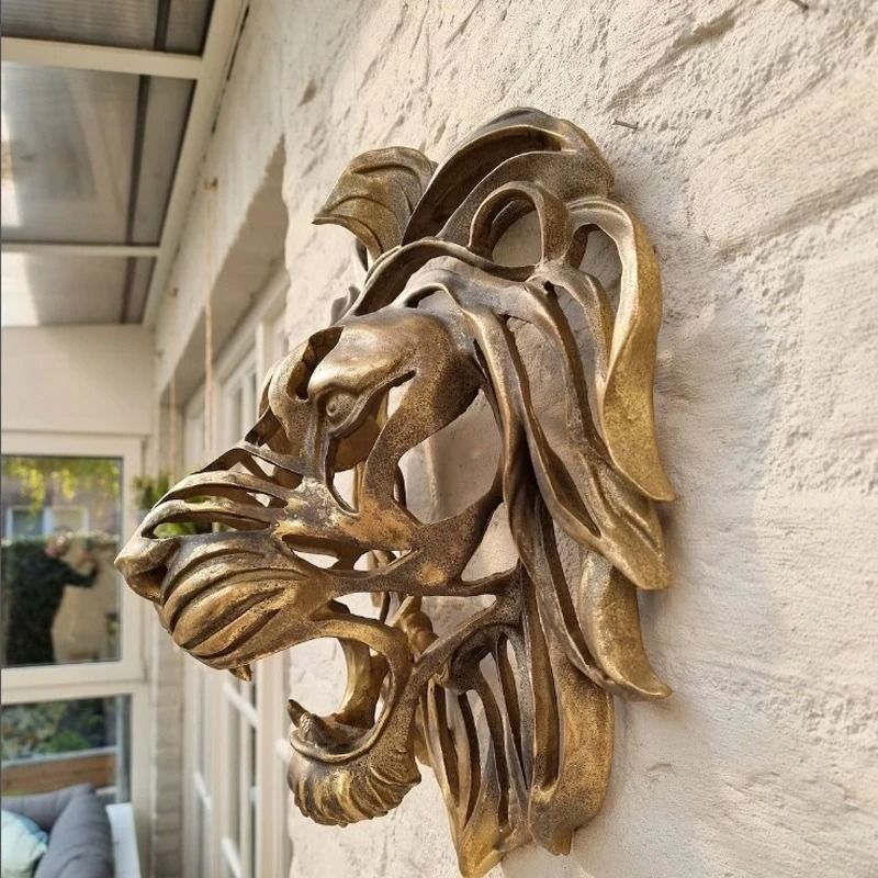 Lion Head Wall-Mounted Art Sculpture – Majestic Gold Resin Luxury Decor for Master Bedrooms & Executive Interiors