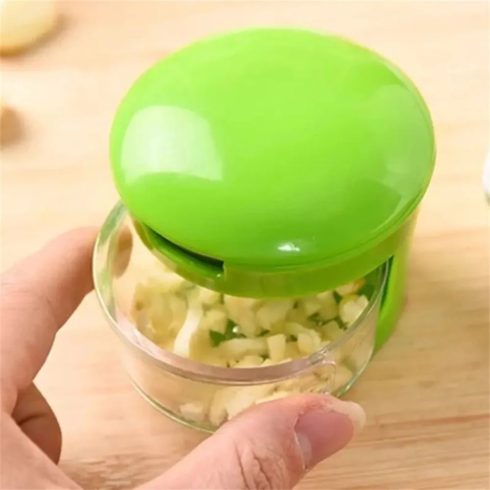Stainless Steel Garlic Press & Vegetable Mincer – Easy Manual Kitchen Tool