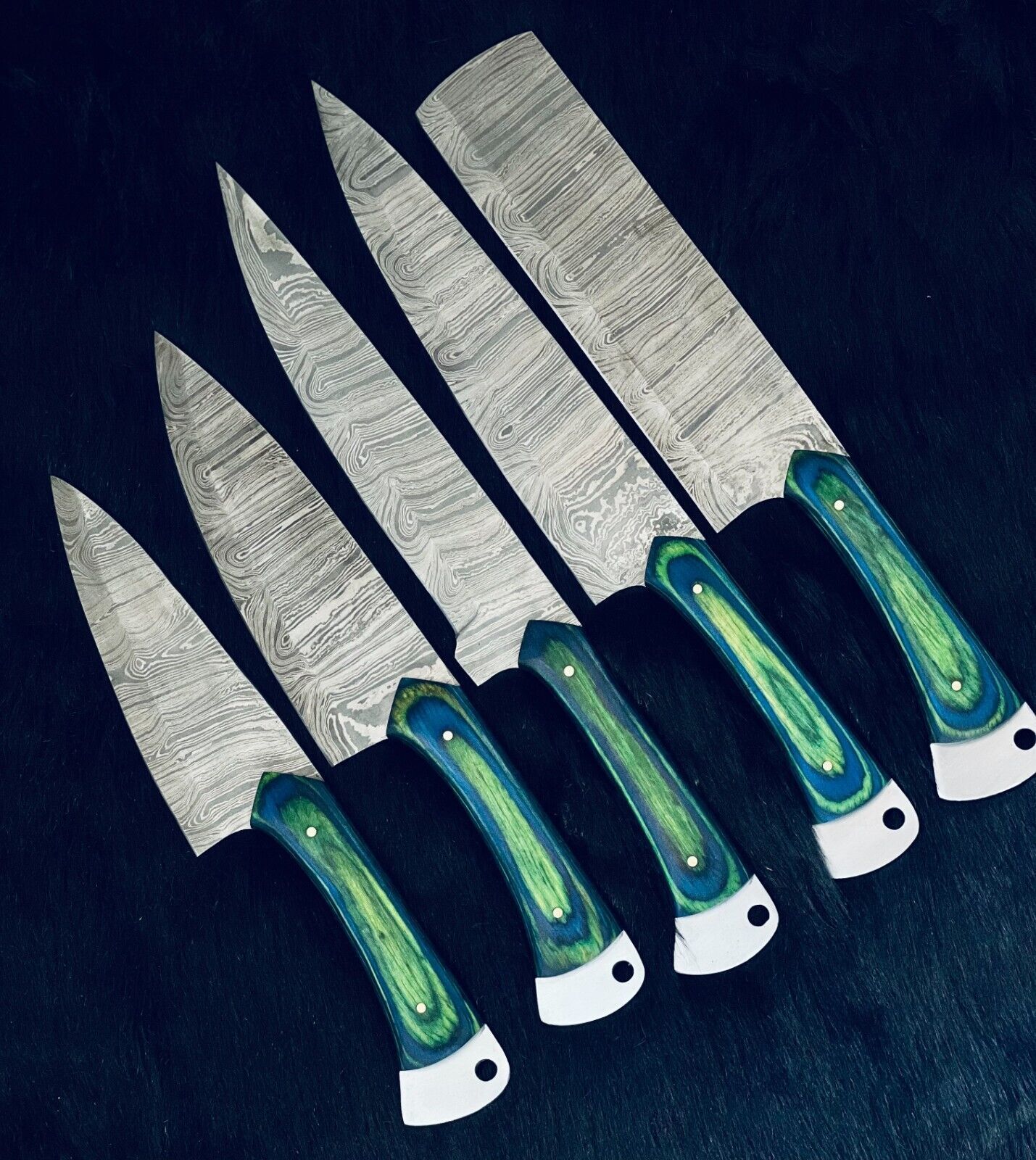 Handmade Damascus Steel Kitchen Knives – Unique Twist Pattern Set