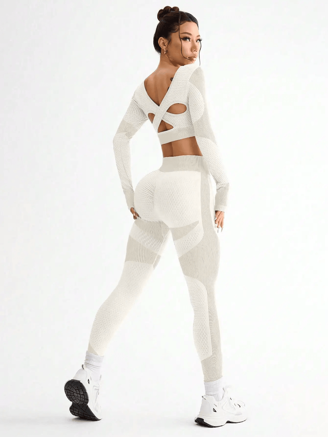 FlexMotion Seamless Yoga Set for Women Breathable Sports Suit