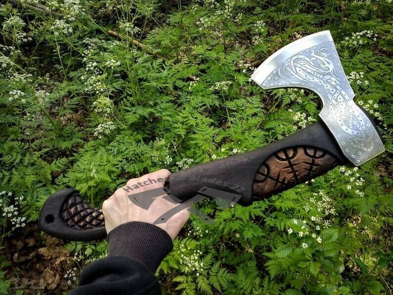 CUSTOM HANDMADE ENGRAVED HANDLE CARBON STEEL VIKING HATCHET TOMAHAWK HUNTING AXE