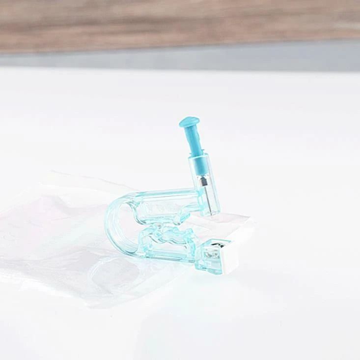 Disposable Piercing Gun Kit, Sterile Ear & Nose Piercing, Studs, Ear Rings, Safe Piercing Set