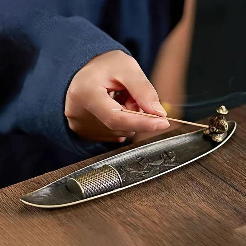 Boat-Shaped Creative Incense Burner with Fishing Old Man Design