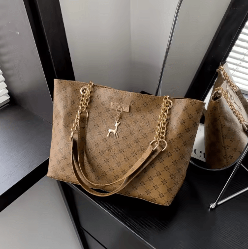 Soft Leather Women Tote Bag with Large Capacity & Stylish Shoulder Design