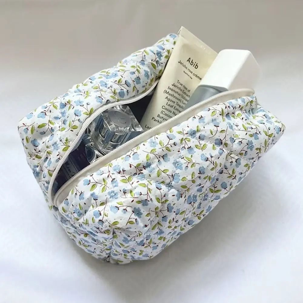 Flower Printed Quilted Zipper Makeup Bag Cosmetic Pouch for Travel and Daily Use