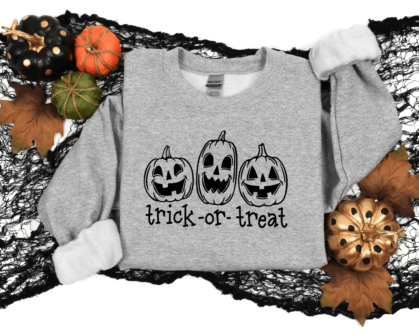 Trick Or Treat Halloween Shirt – Funny Kids Spooky Graphic Tee Cute Halloween Gift Top