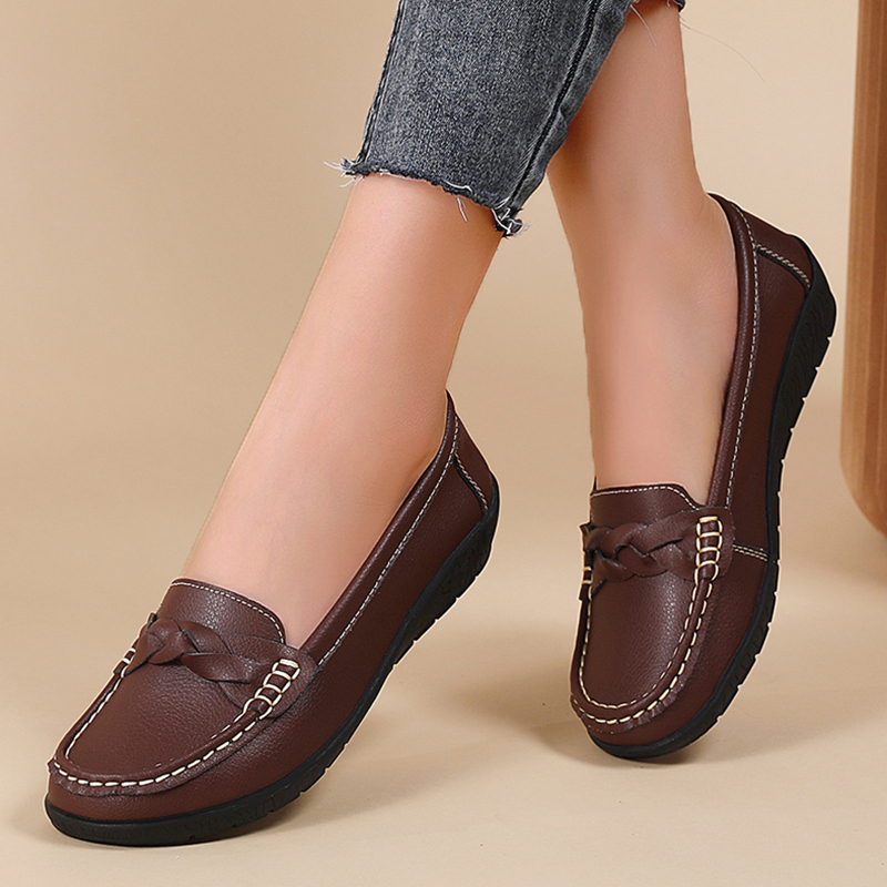 Comfortable Womens Loafers and Flats, Slip-On Casual Outdoor Nurse Shoes, Stylish Moccasins for Plus Size Women