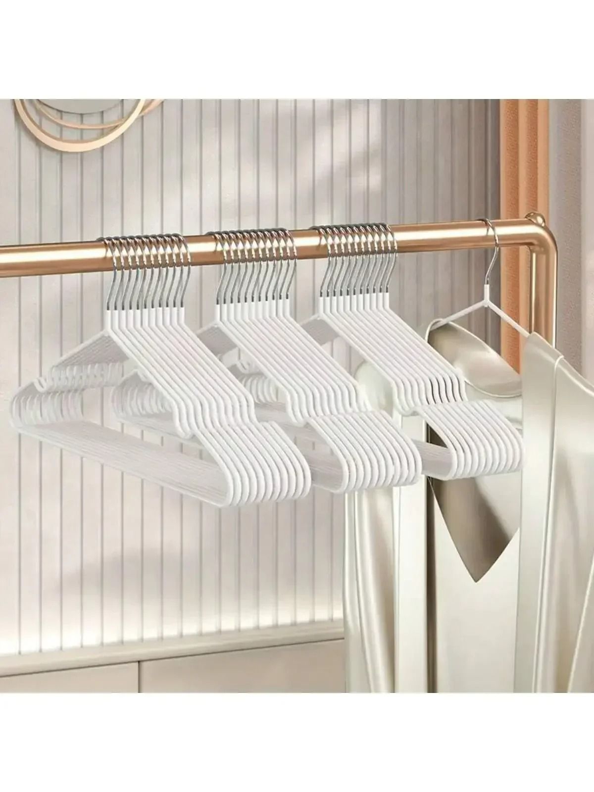 10pcs Metal Traceless No-Slip Clothes Hangers Durable Space Saving Racks