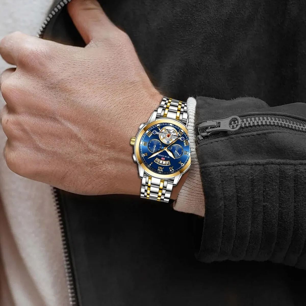 Luxury Stainless Steel Mens Watch with Luminescent Display