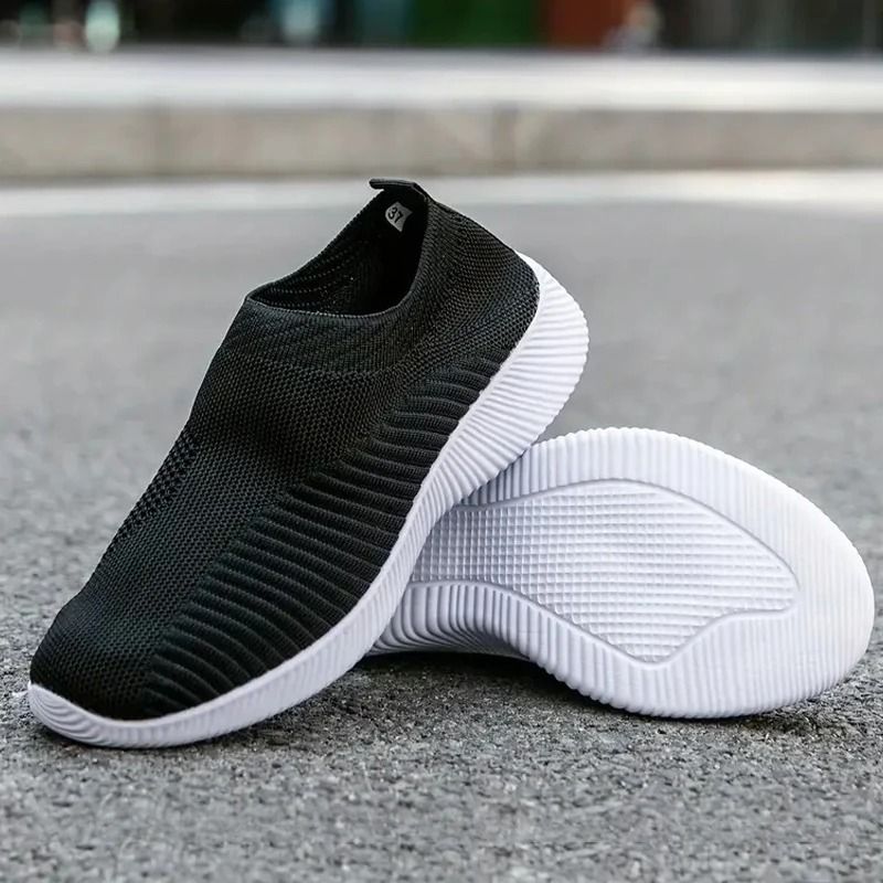 Womens Breathable Mesh Sneakers Lightweight Low Top Walking and Running Shoes