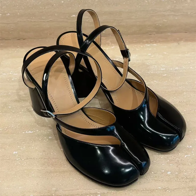 Elegant Designer Split Toe Patent Leather Chunk Heeled Sandals, Womens Fashion Buckle Pumps & Mary Jane High Heels