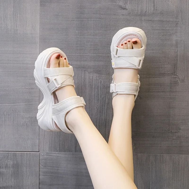 Women's Thick-Soled Beach Sandals – Fashionable Breathable Summer Sneakers