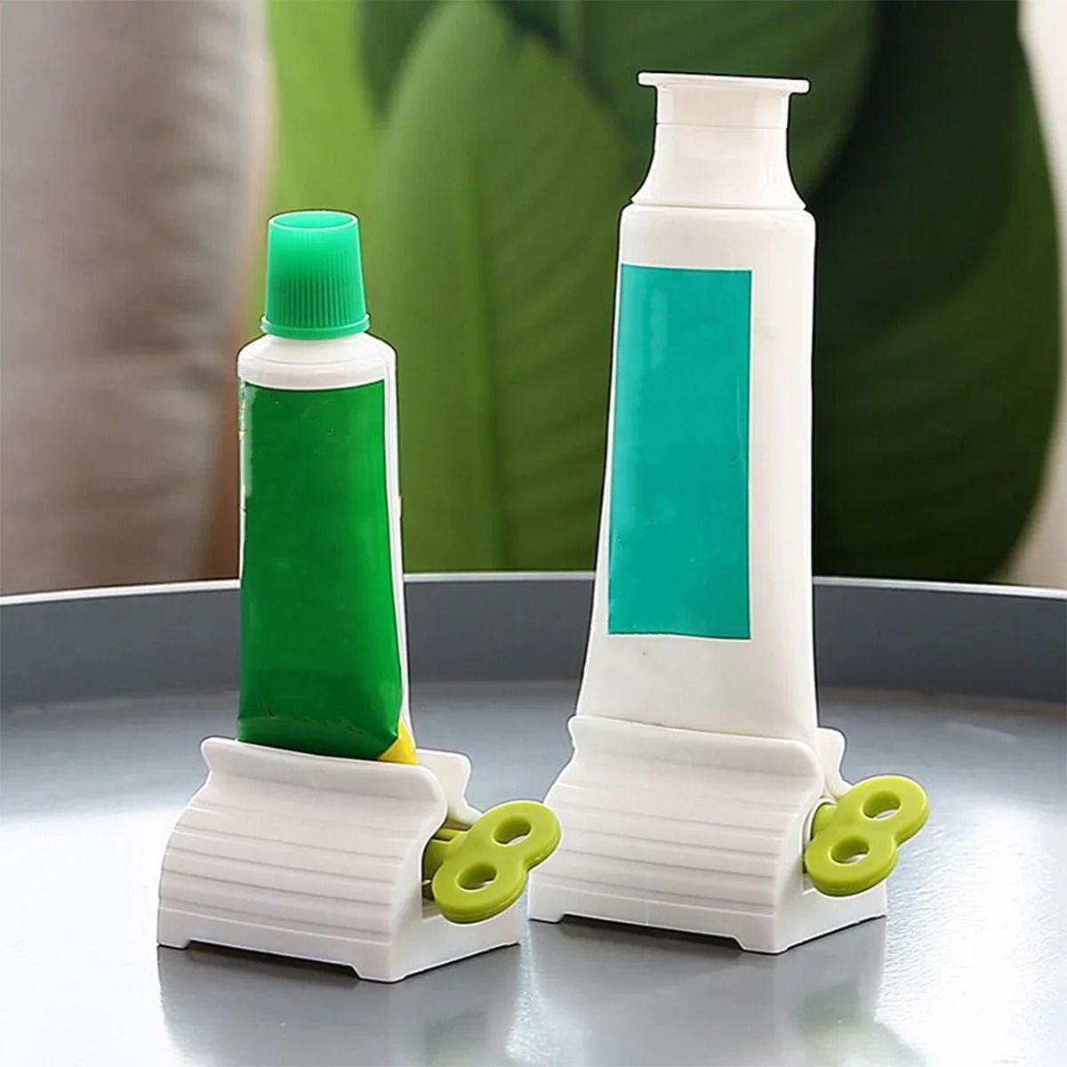Professional Efficiency Tube Squeezer Interface