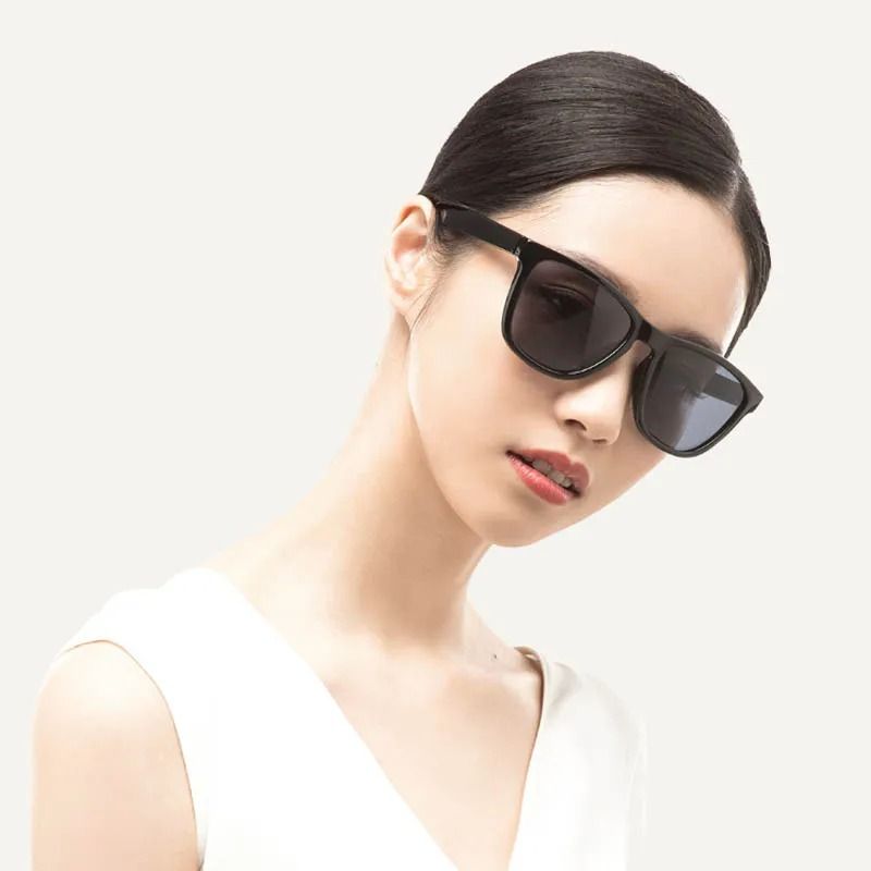 Classic Square Polarized Sunglasses With UV Protection
