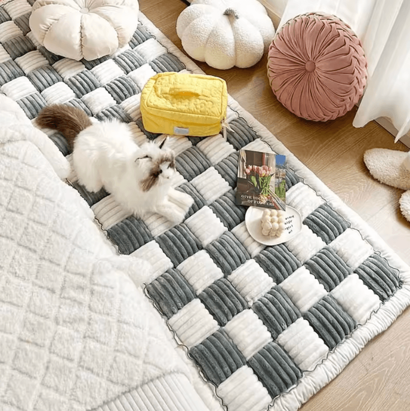 Warm Dog Bed Mat – Anti-Slip Washable Pet Cushion & Sofa Protector