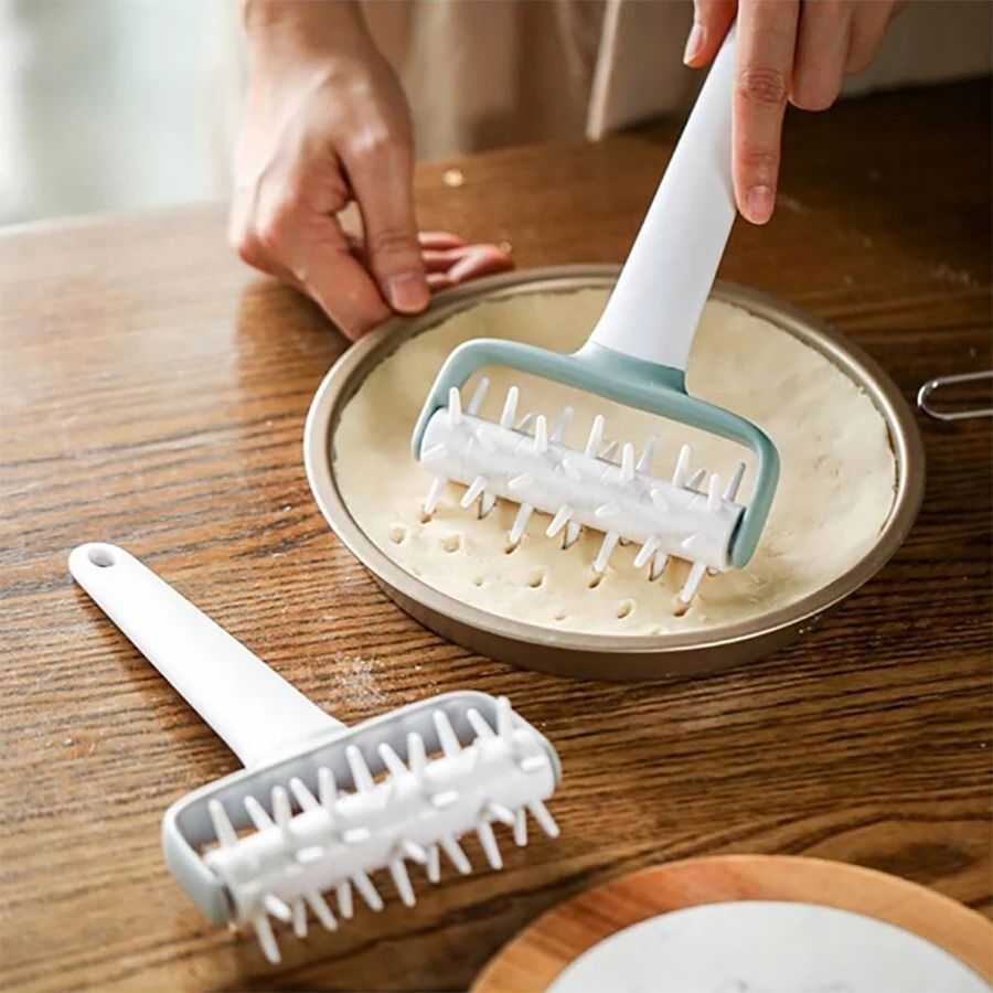 Pizza Dough Roller & Needle Punch – High-Efficiency Baking Tool