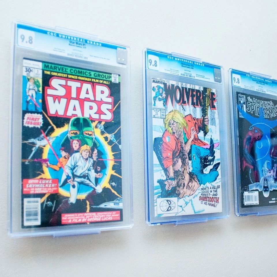 Invisible Comic Book Display Shelf Stand and Wall Mount