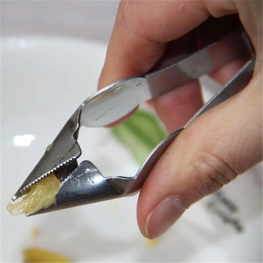Stainless Steel Strawberry Huller & Pineapple Slicer Multi-functional Kitchen Cutter Tool
