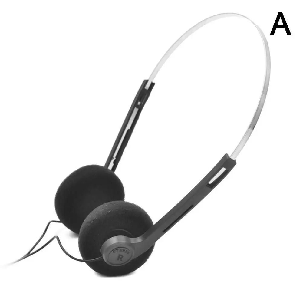 Retro Nostalgic Wired Earphones with Classic Comfort and Sound Isolation